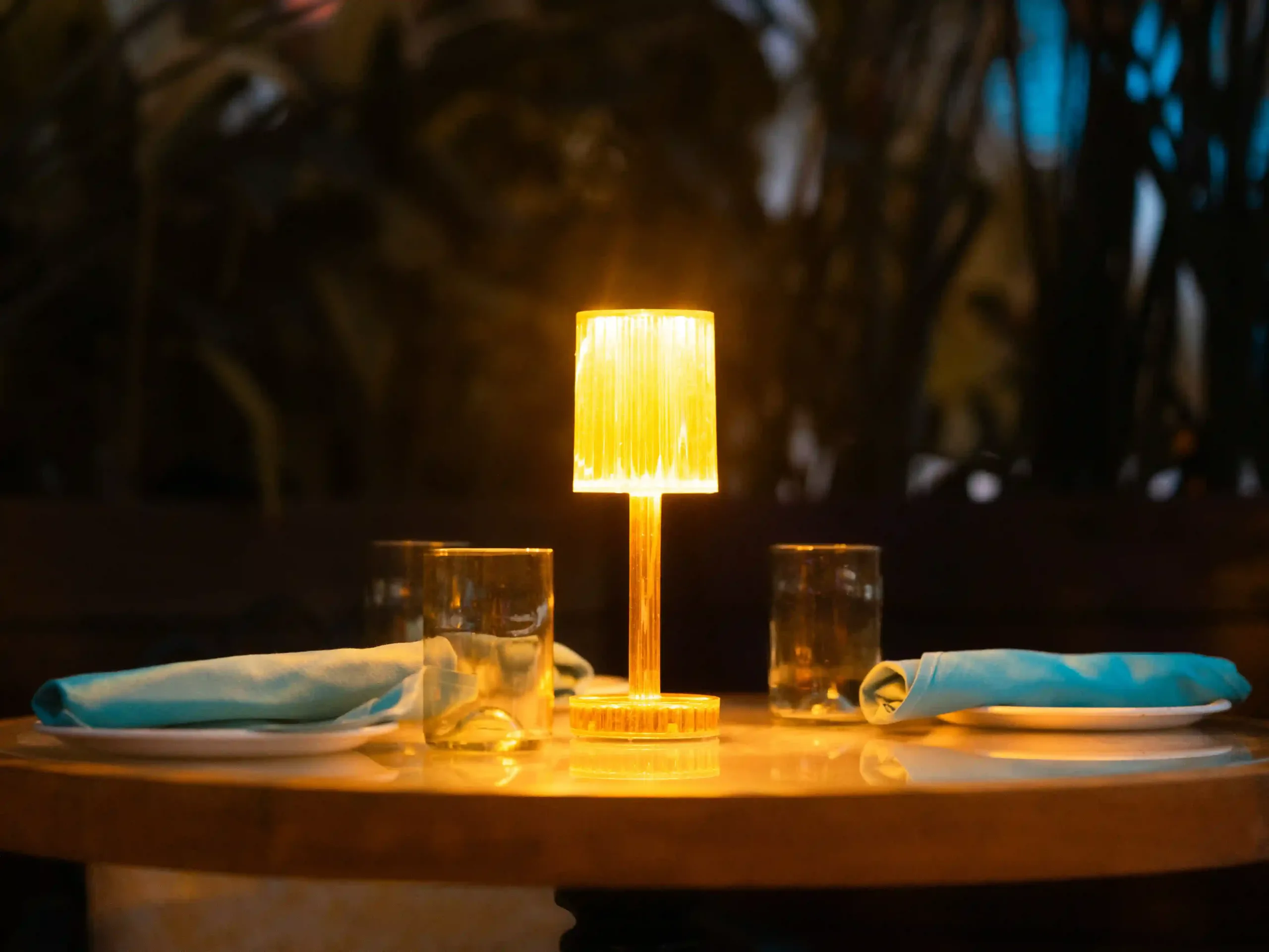 alexander jawfox P0FlvS7eek4 unsplash (1)